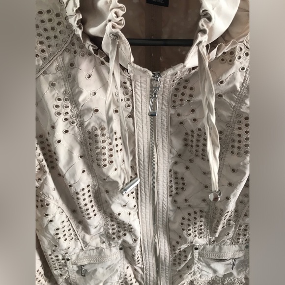 WHITE HOUSE BLACK MARKET EYELET JACKET - Picture 10 of 12